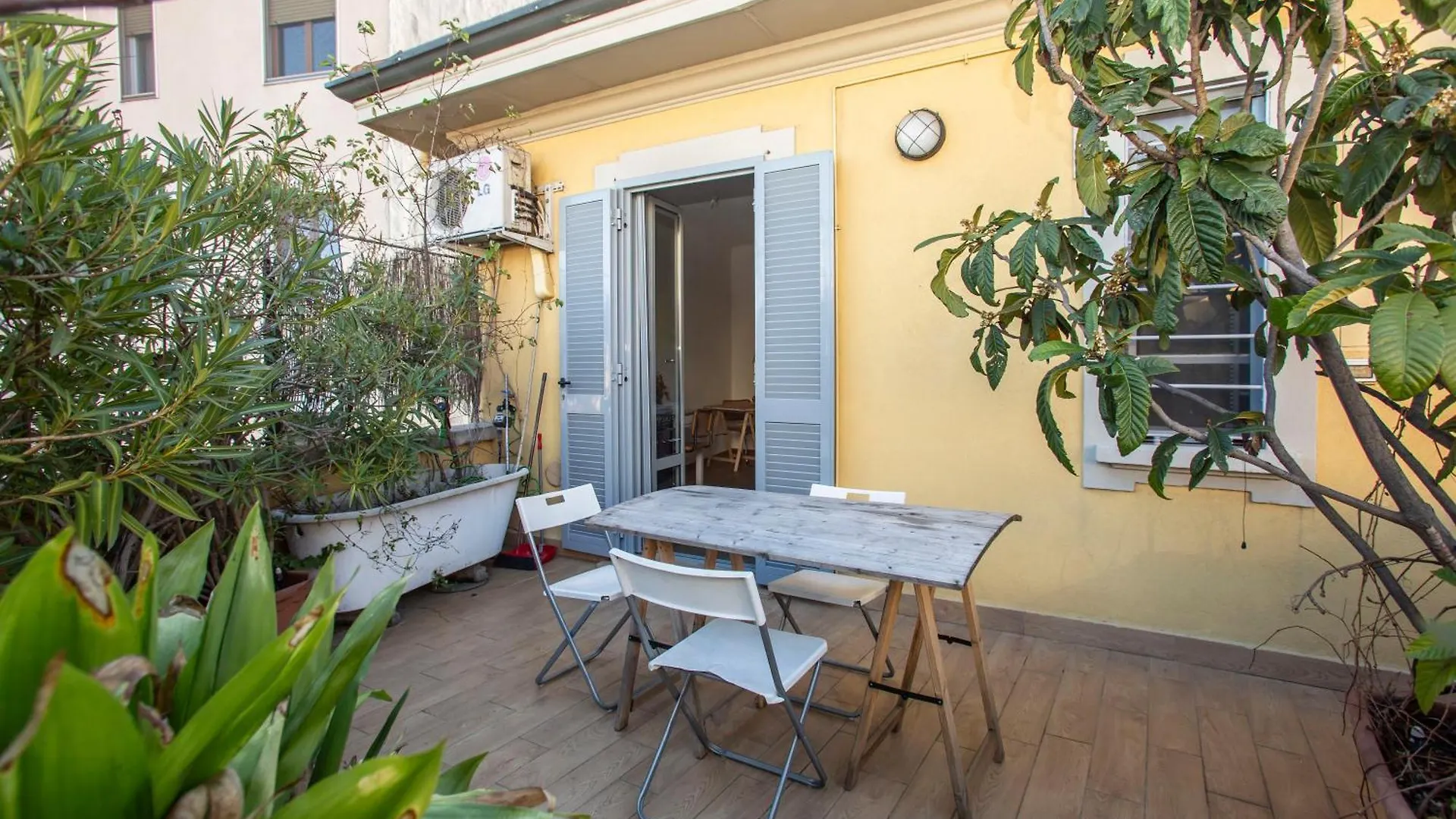 Attico Verde - Terrazza Privata tra i Navigli Milan Apartment